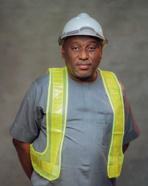 Yusuf, Yusuf A. {MNIQS}